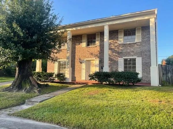 $2,200 | 5801 Albany Court, New Orleans, LA 70131