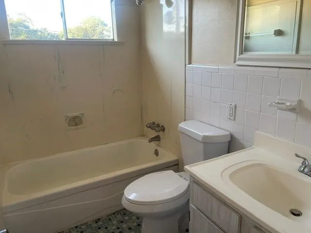 $2,200 | 5801 Albany Court, New Orleans, LA 70131