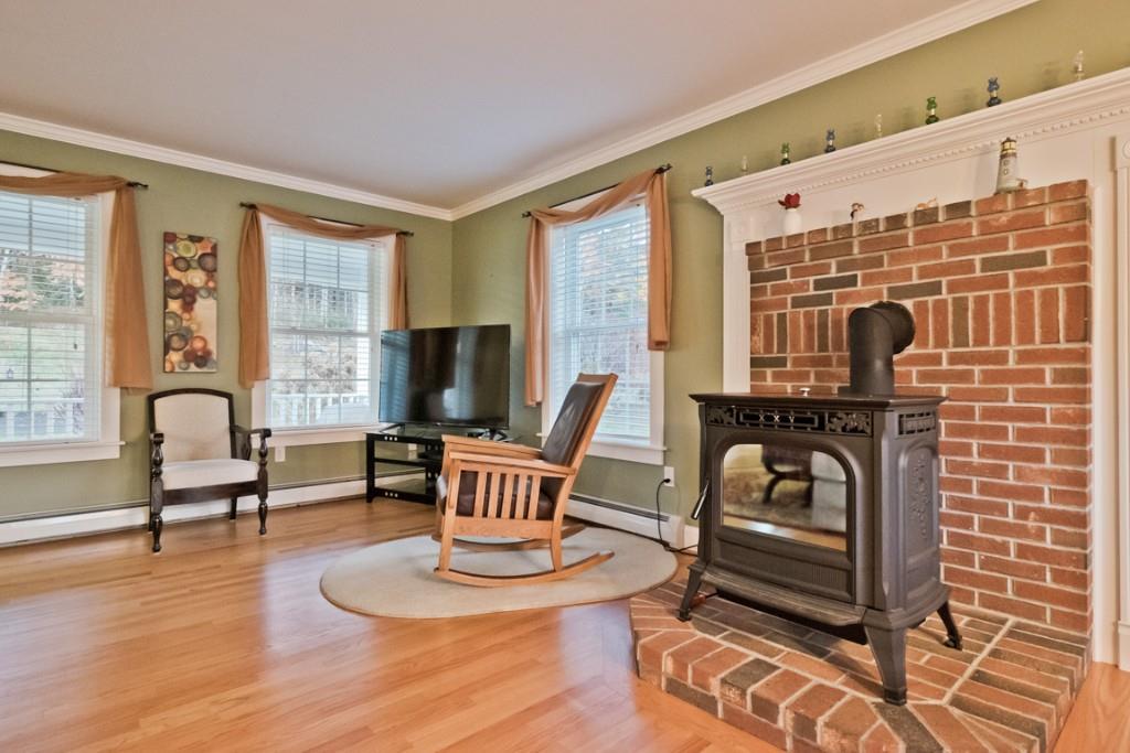176 Hight Road Biddeford, ME 04005 - Photo 16 of 35 New Pellet Stove heats the whole...