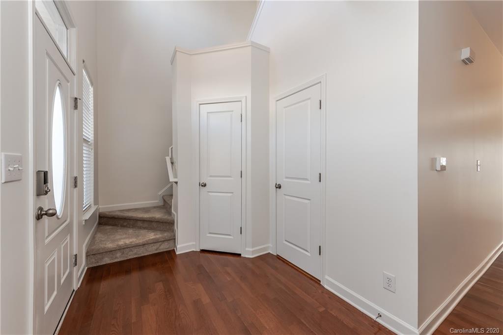 8337 Scotney Bluff Avenue Charlotte, NC 28273 - Photo 4 of 31 a view of an empty room