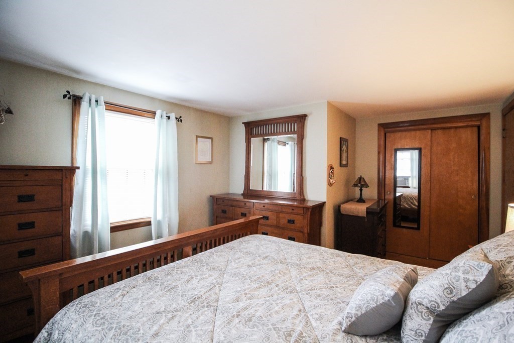 28 Grove Street Saugus, MA 01906 - Photo 15 of 42 Gallery Image 15