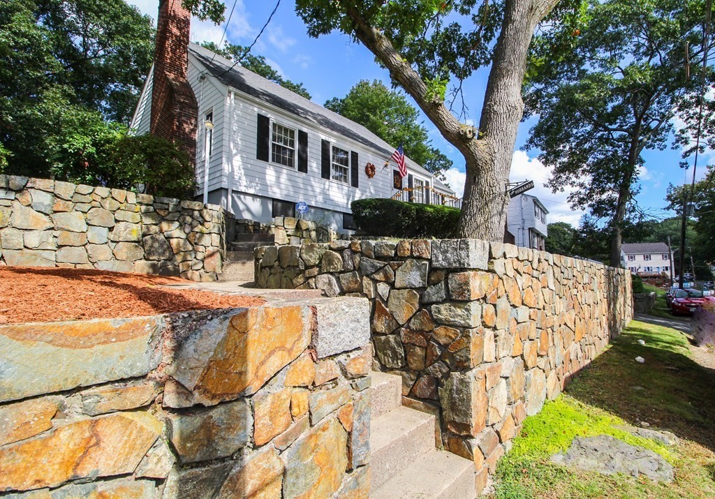 28 Grove Street Saugus, MA 01906 - Photo 3 of 42 Gallery Image 3