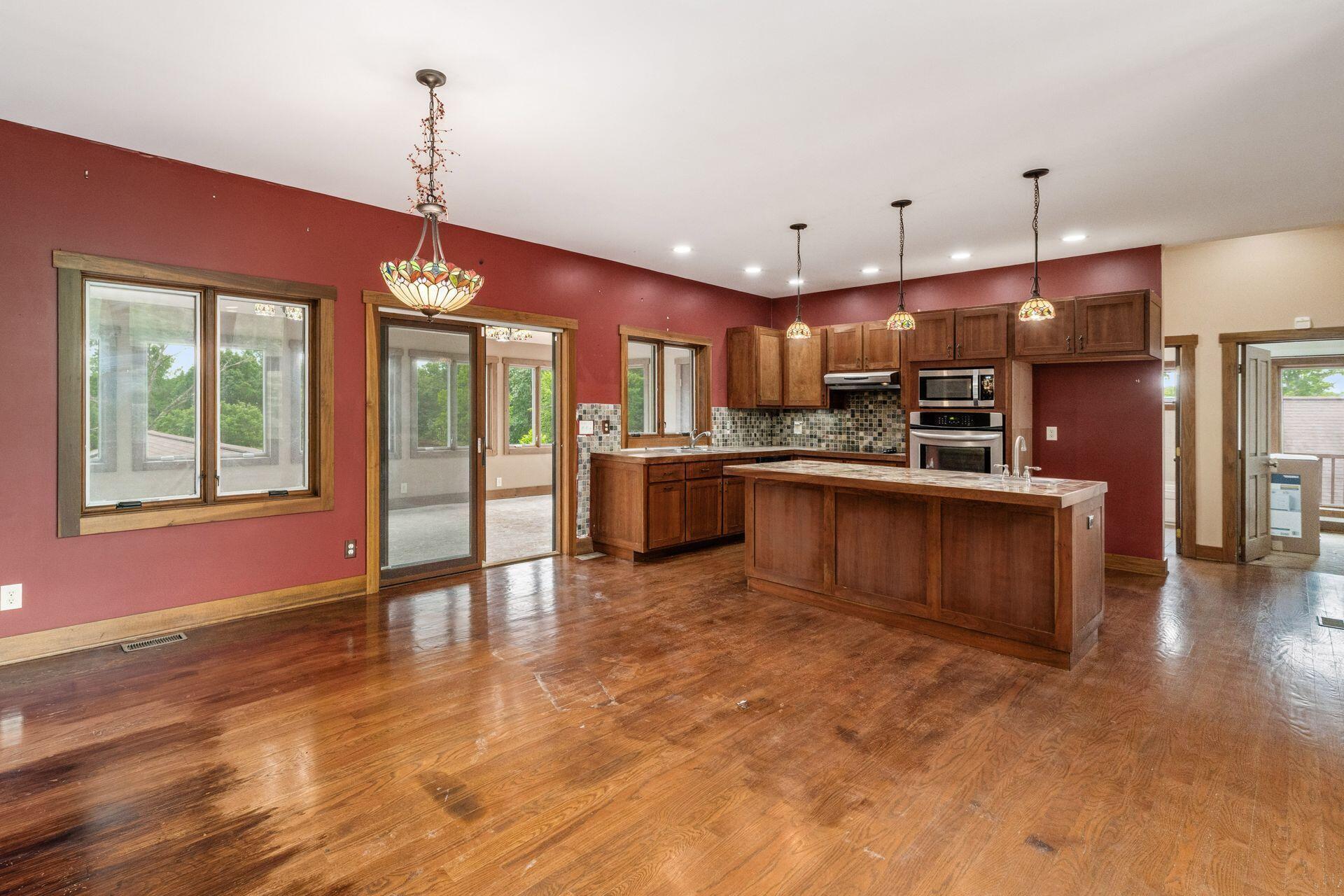 422 Debord Road Waverly, OH 45690 - Photo 11 of 57 Dining Room and Kitchen