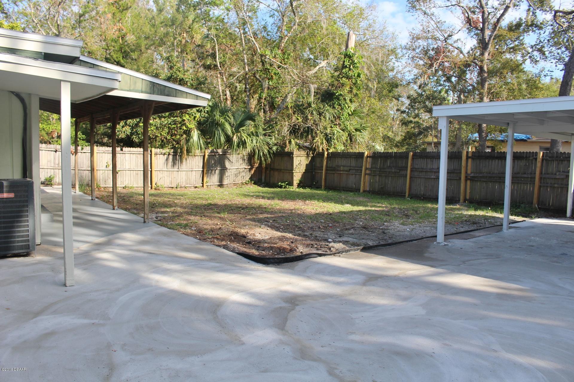 1079 Amanda Road Daytona Beach, FL 32114 - Photo 6 of 20 Yard