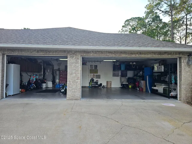 $675,000 | 3094 Green Turtle Circle, Mims, FL 32754