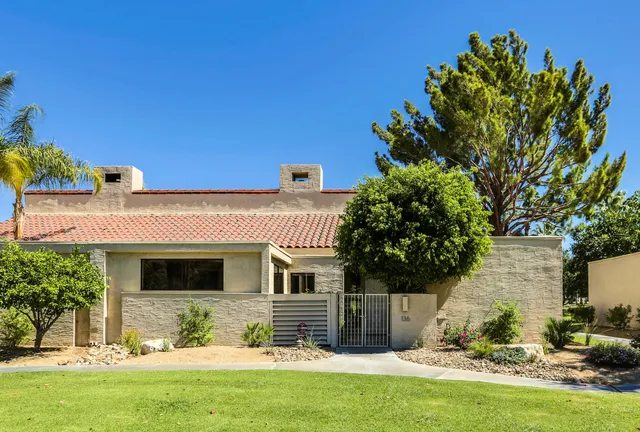 $675,000 | 136 Desert W Drive, Rancho Mirage, CA 92270