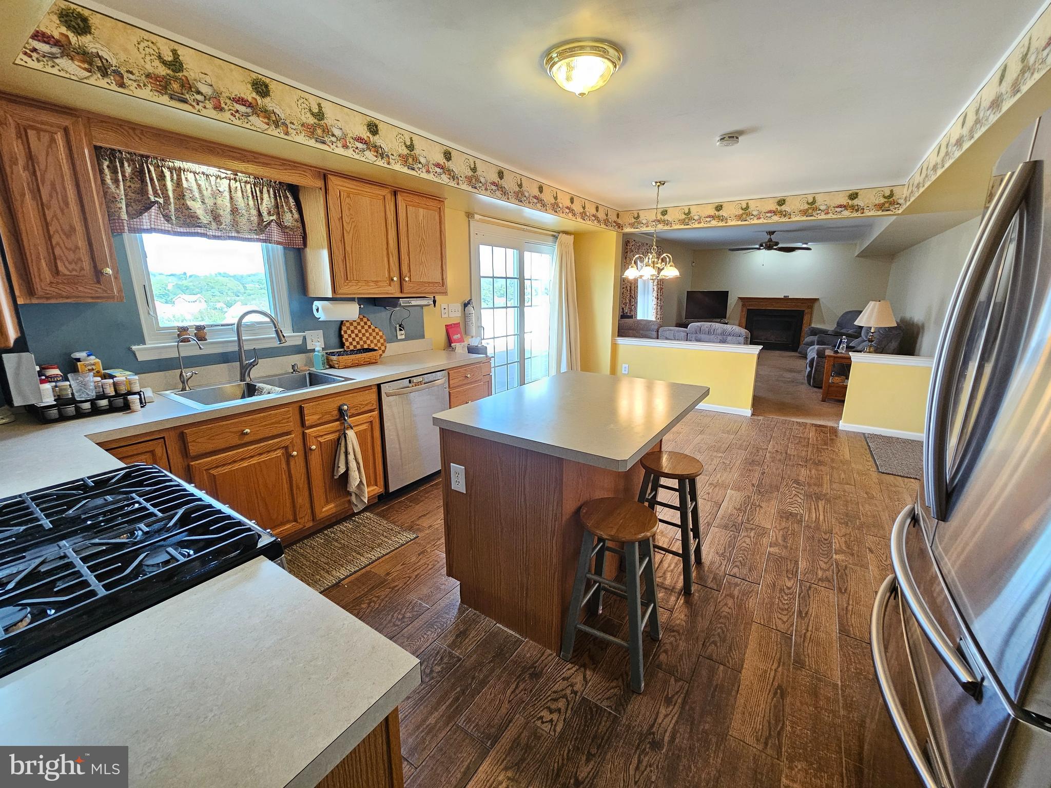 4509 Hillside Road Reading, PA 19606 - Photo 4 of 52 Gallery Image 4