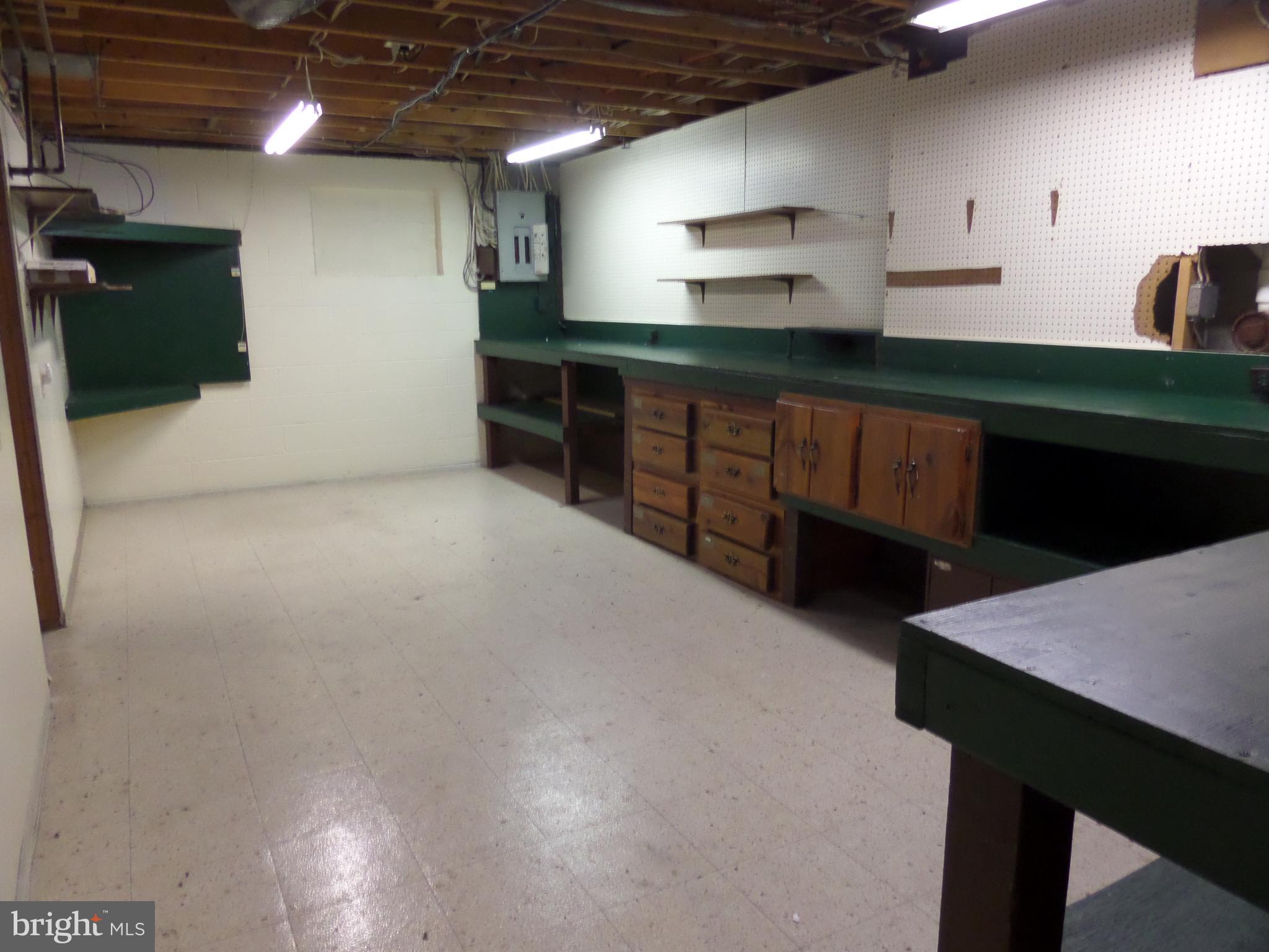2969 Thompson Road Telford, PA 18969 - Photo 18 of 24 Workshop