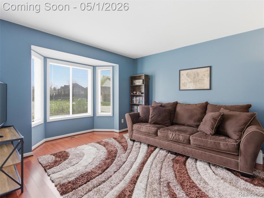2550 Brilliance Rochester, MI 48309 - Photo 4 of 43