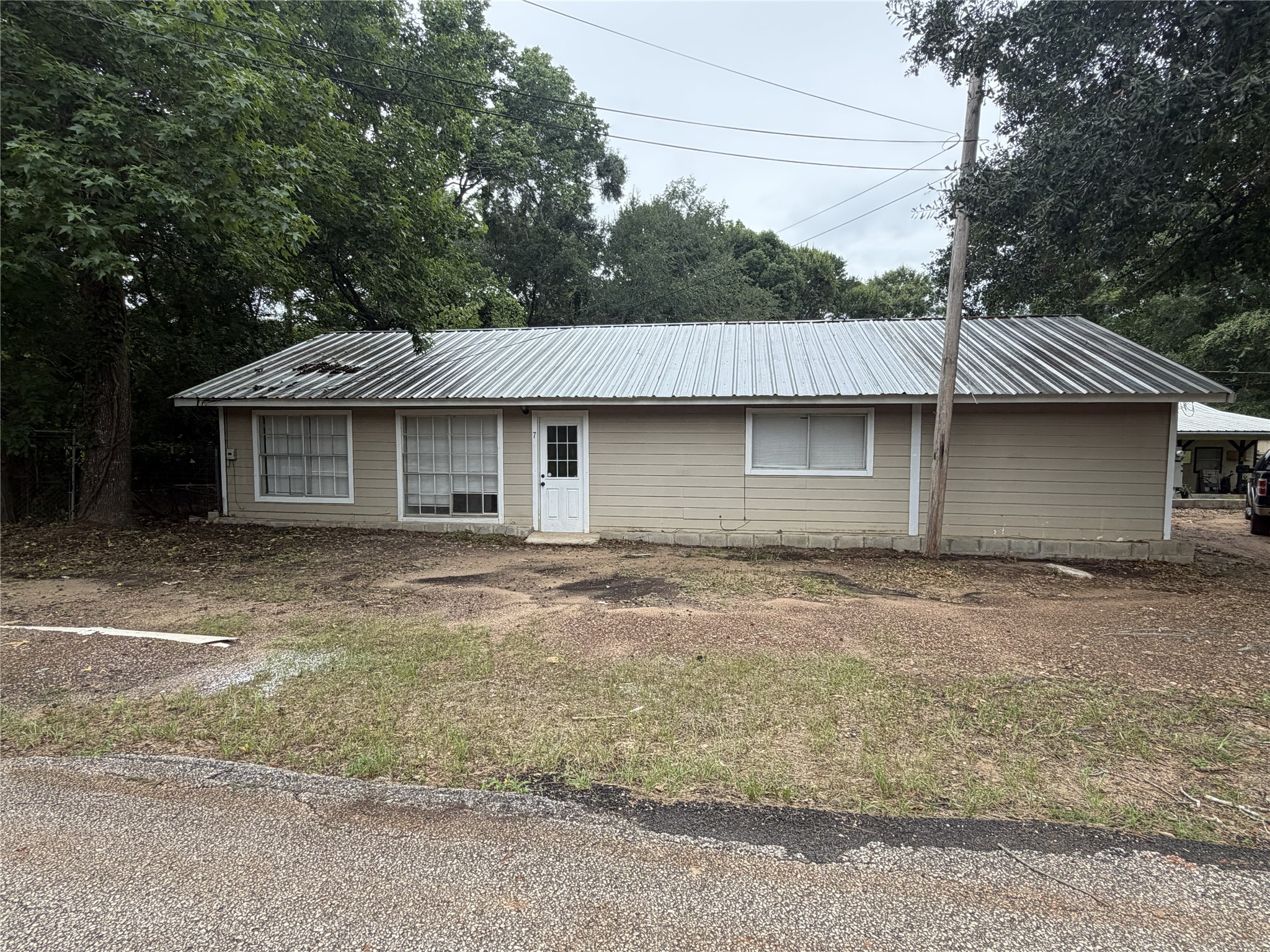 7 Peace Pipe Trail Conroe, TX 77316 - Photo 1 of 18