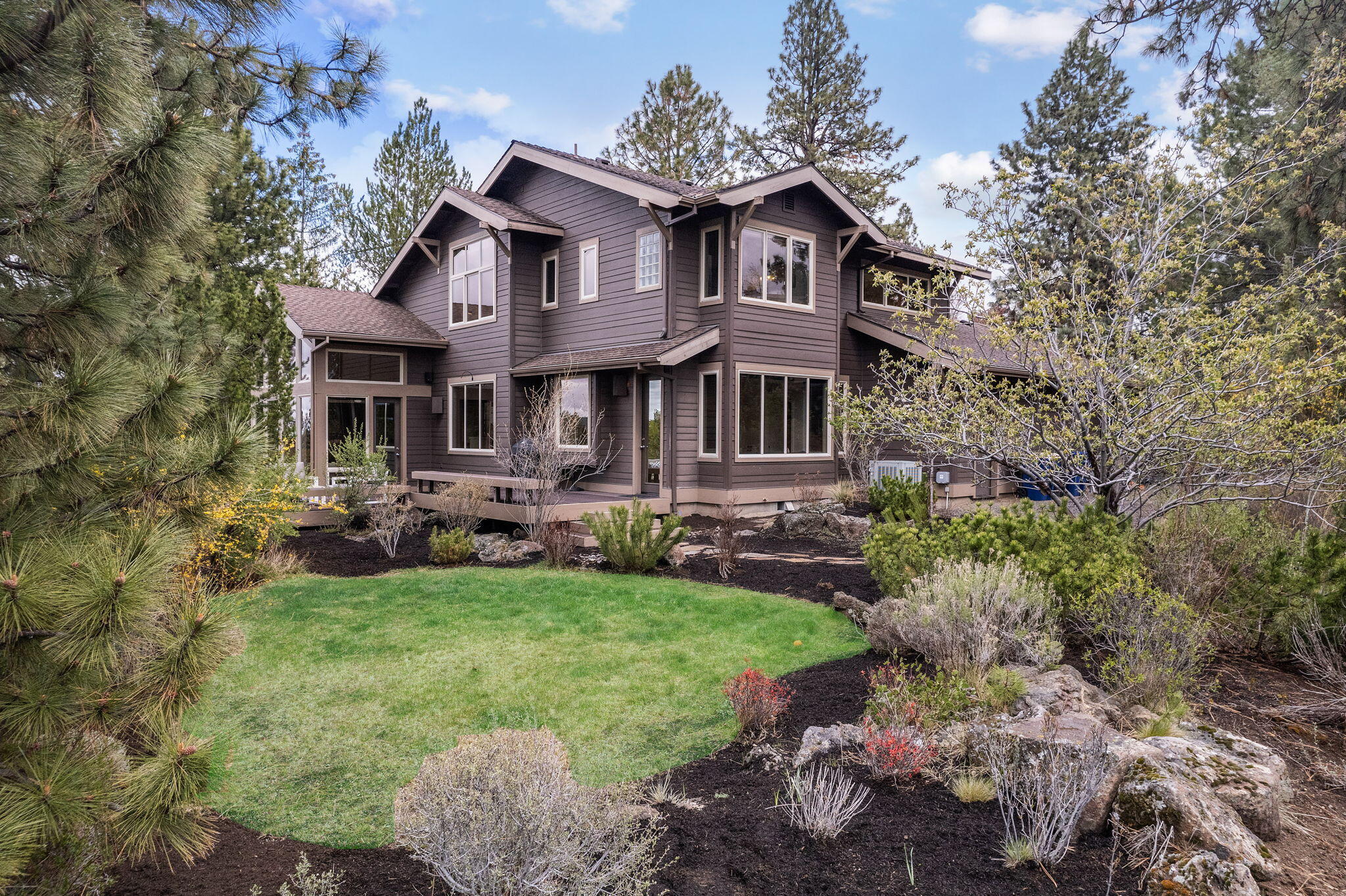 61489 Southwest Longview Street Bend, OR 97702 - Photo 48 of 55 2024_05_03_61489_longview_st-66