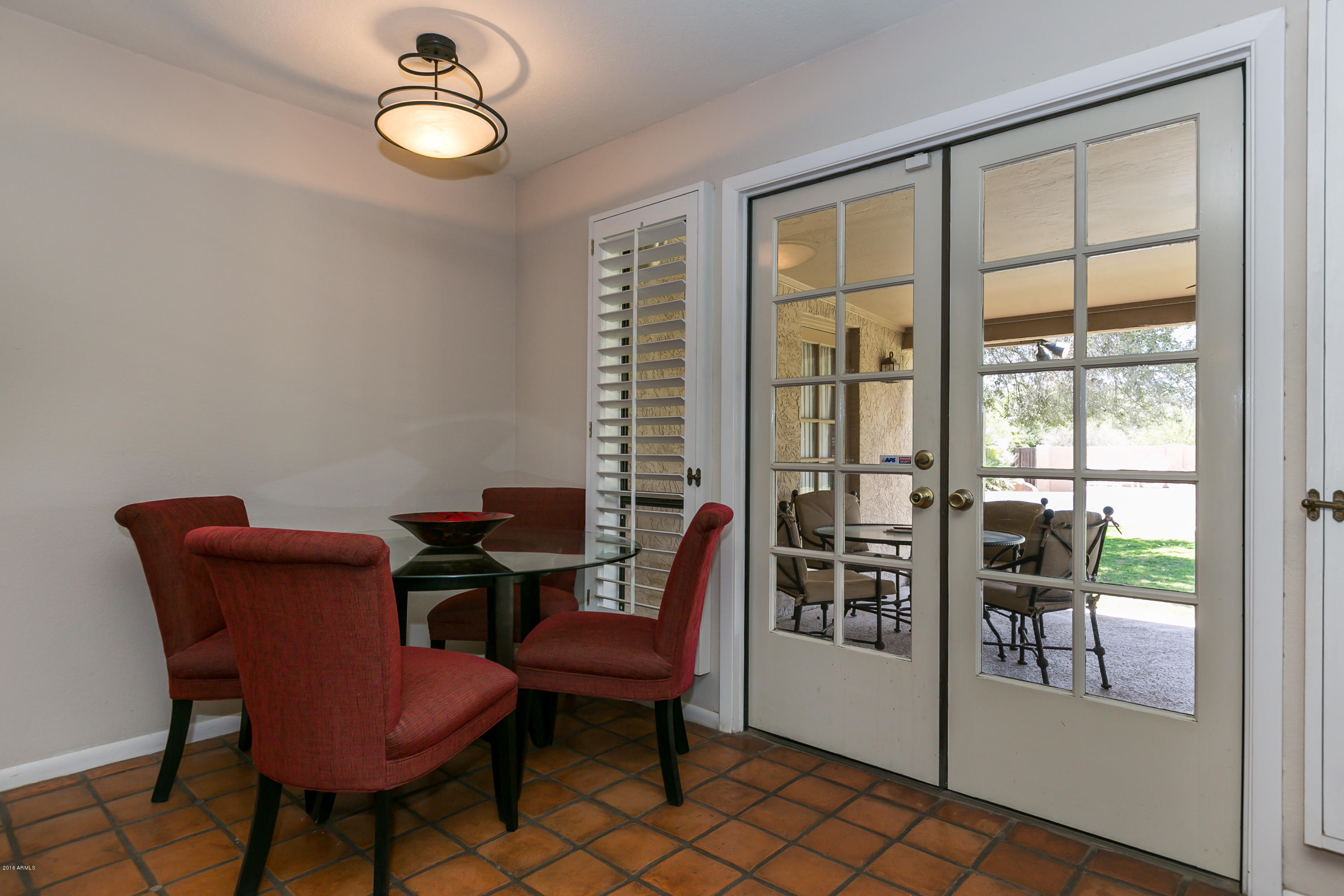 5017 East Mountain View Road Paradise Valley, AZ 85253 - Photo 11 of 24 Eat-in Family room