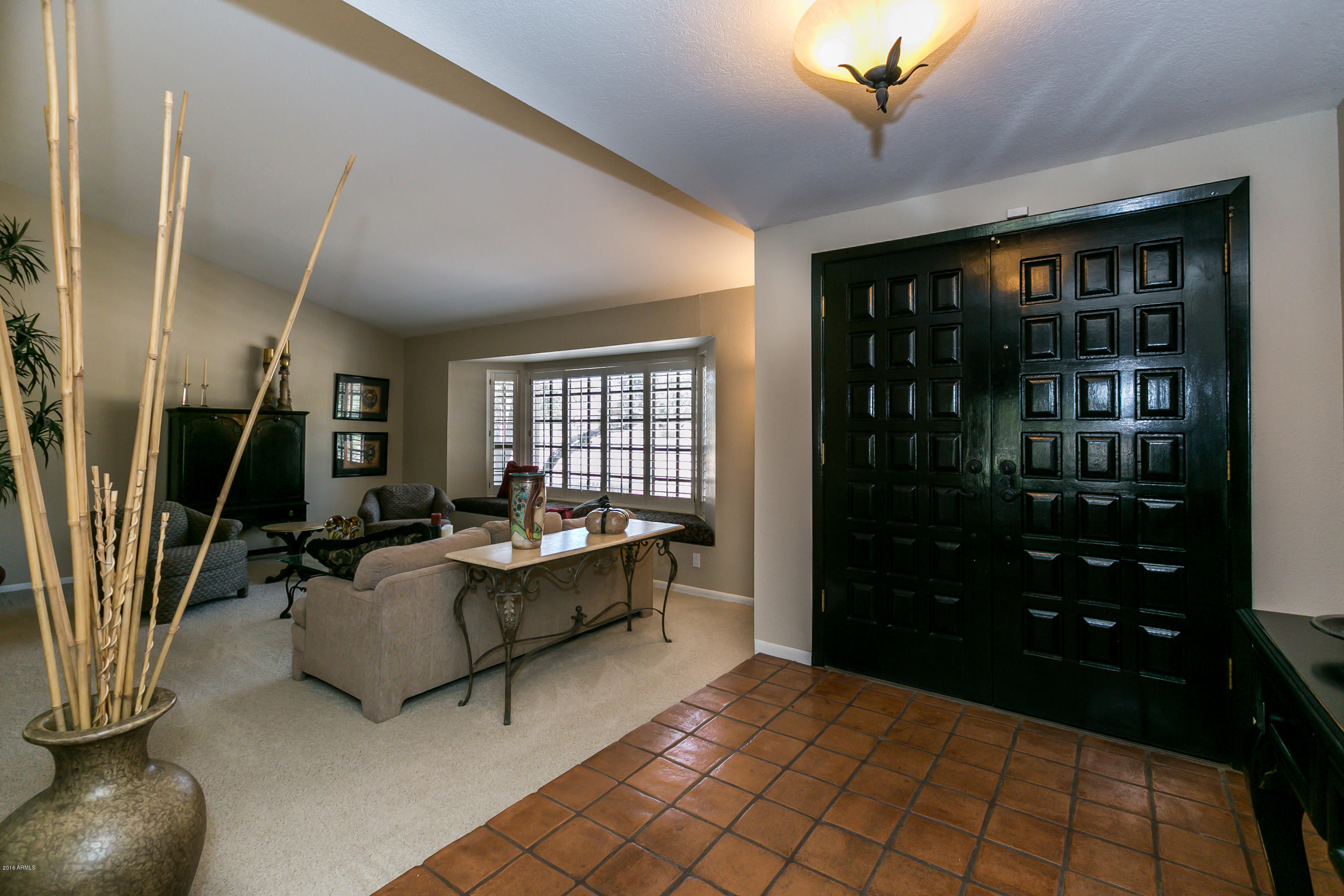 5017 East Mountain View Road Paradise Valley, AZ 85253 - Photo 2 of 24 Entry & Living room