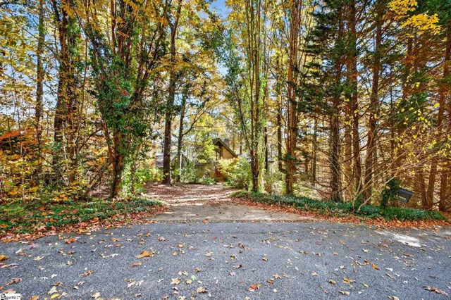 $699,999 | 2 Deep Notch Way, Travelers Rest, SC 29690