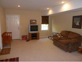 480 Kilkenny Road Kingsport, TN 37664 - Photo 8 of 24 Large downstairs den