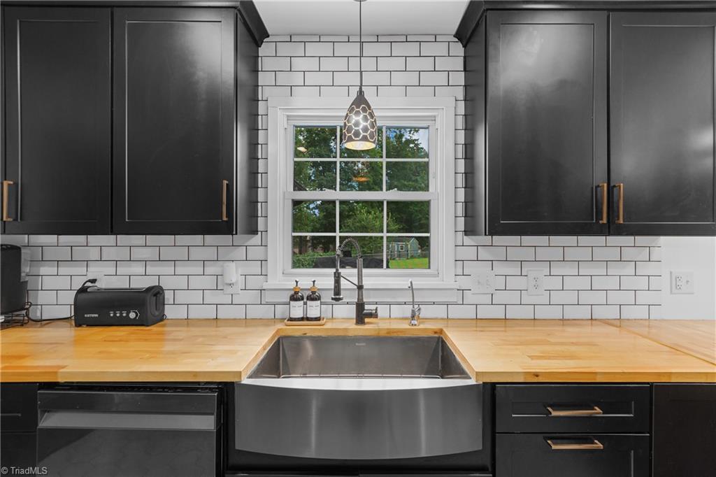 1417 Town Creek Road Eden, NC 27288 - Photo 8 of 40