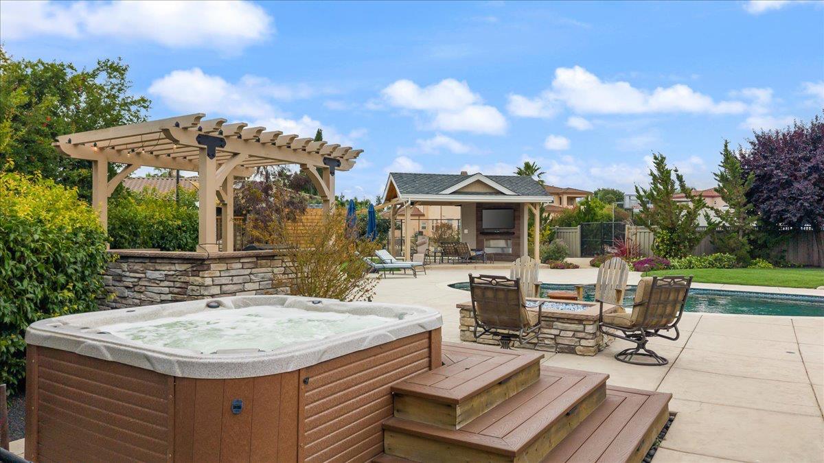 8720 Fairoaks Road Tracy, CA 95304 - Photo 42 of 64