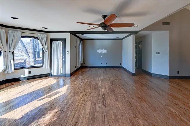 $320,000 | 8044 Rock Creek Drive, Ozawkie, KS 66070