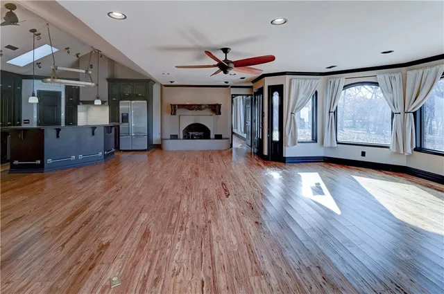 $320,000 | 8044 Rock Creek Drive, Ozawkie, KS 66070