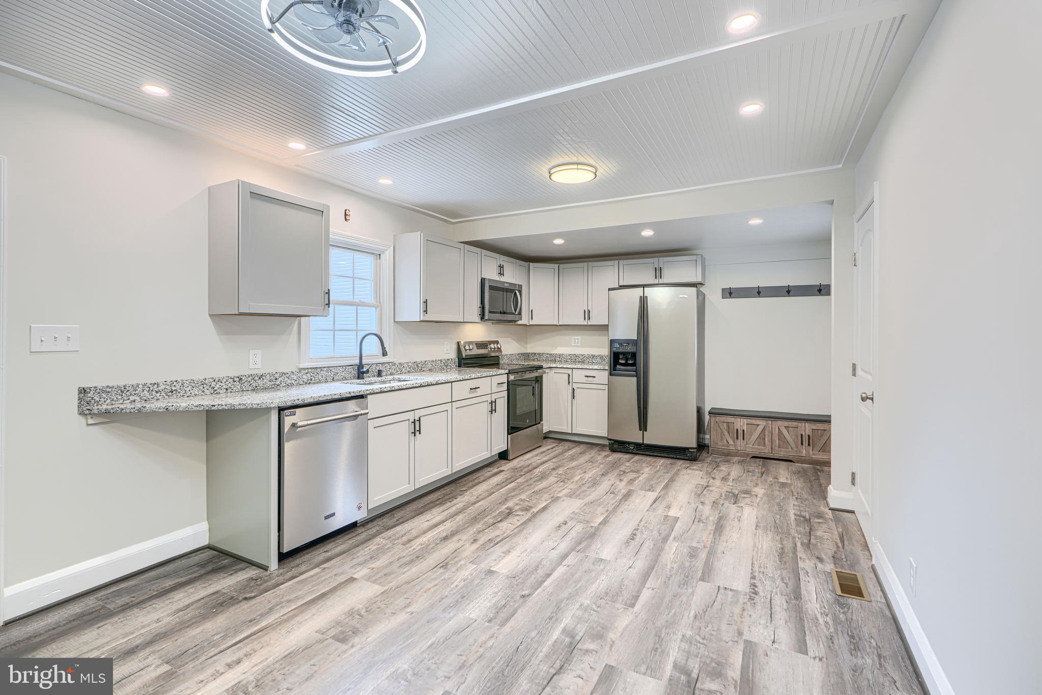 216 Werner Road Baltimore, MD 21226 - Photo 12 of 83