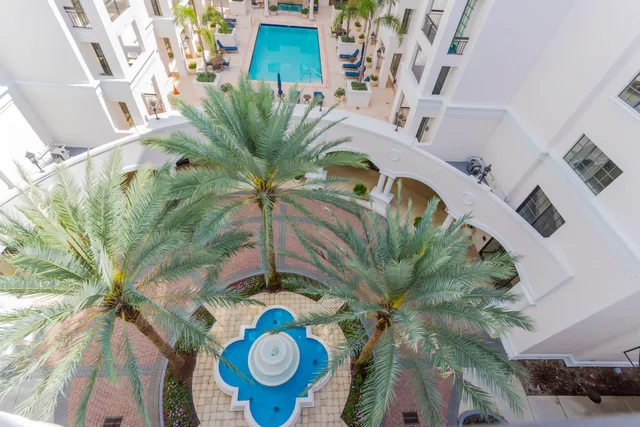 a picture of city view