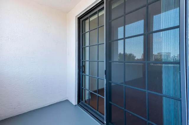 $550,000 | 233 South Federal Highway, Unit 413, Boca Raton, FL 33432