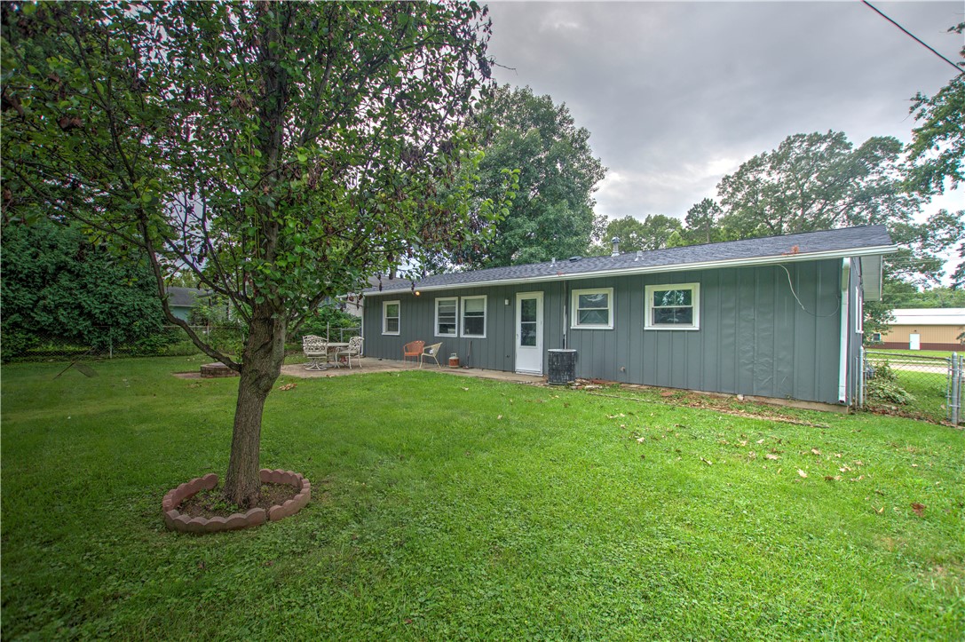1810 South Country Club Road Decatur, IL 62521 - Photo 19 of 23 Gallery Image 19