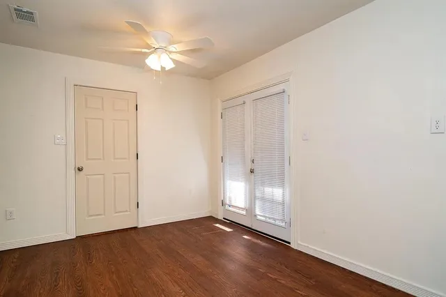 $2,095 | 3444 South Garrett Street, Marshall, TX 75672