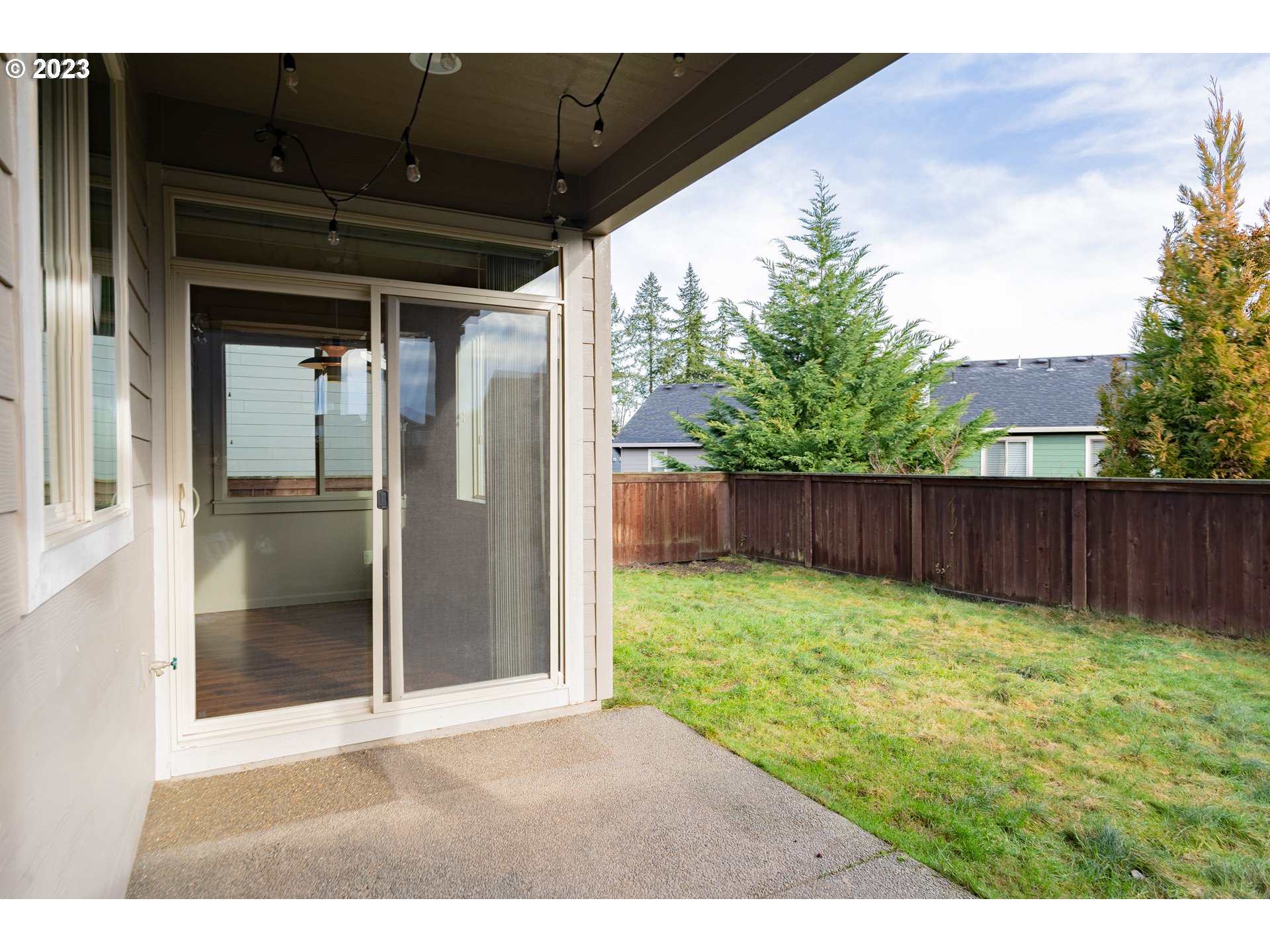 522 North 40th Avenue Ridgefield, WA 98642 - Photo 27 of 32 a view of backyard with green space