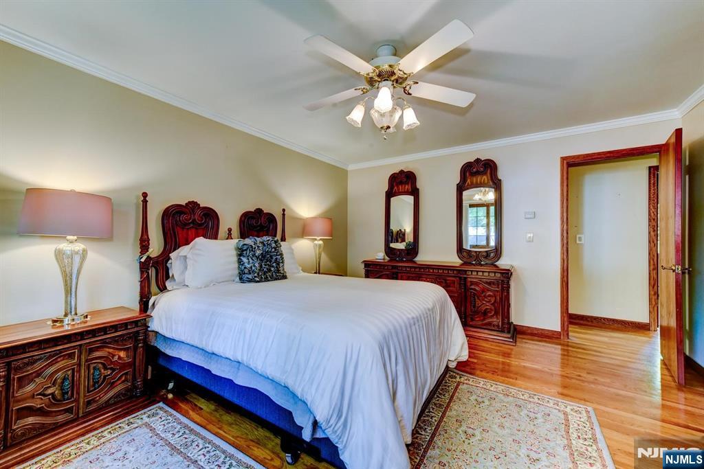 11 Yellow Brick Road Wayne, NJ 07470 - Photo 22 of 41