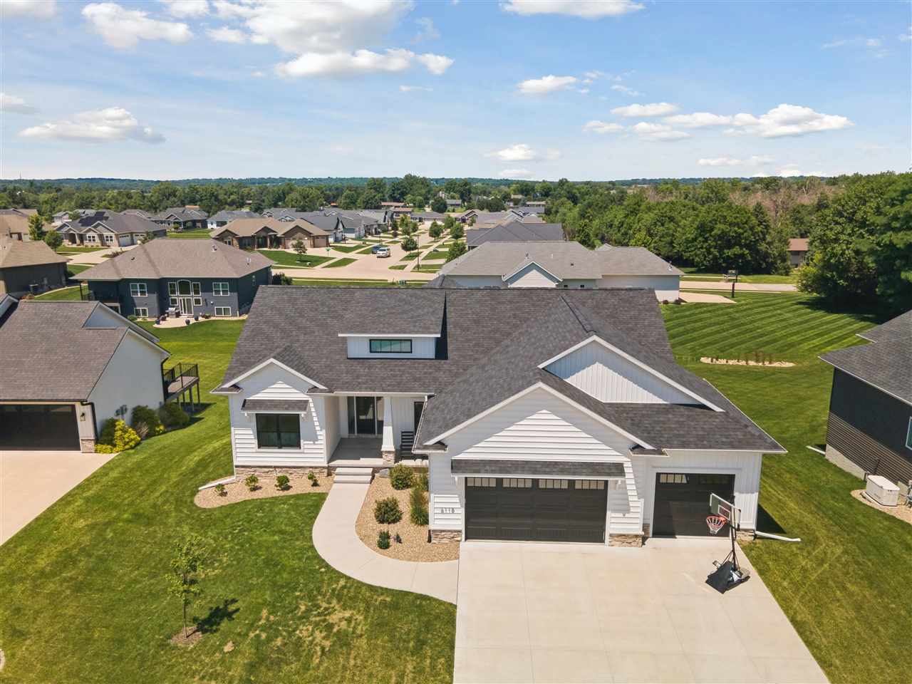 6118 Rapids Ridge Road Cedar Rapids, IA 52411 - Photo 36 of 41 Gallery Image 36