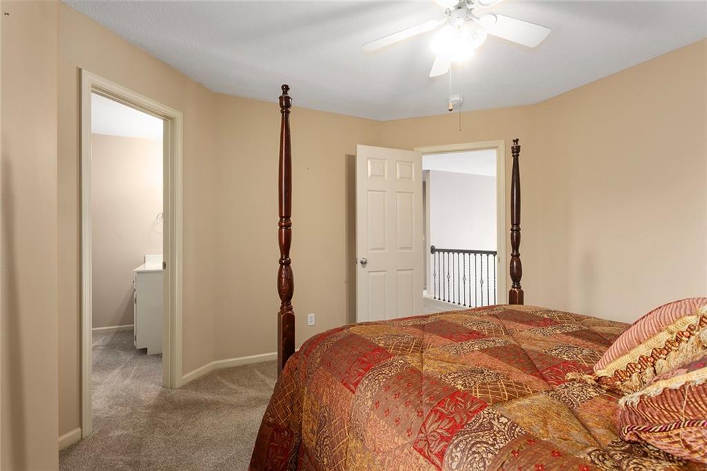 212 Northeast Hidden Ridge Lane Lee's Summit, MO 64064 - Photo 29 of 57