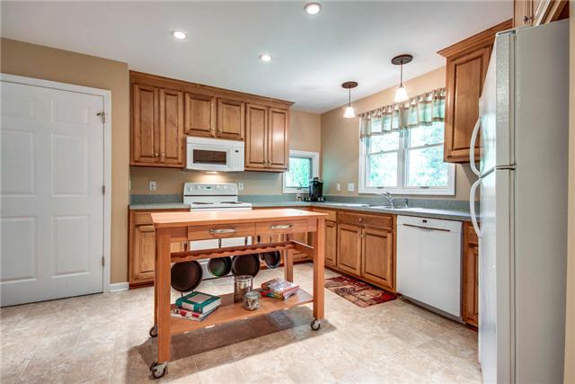 7378 Walker Road Fairview, TN 37062 - Photo 8 of 20 Beautiful cabinets that go to the ceiling. Neutral color on the walls and floor add to the spacious feel.