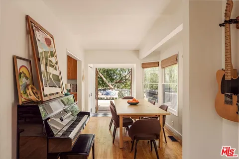 $1,625,000 | 8518 Appian Way, Los Angeles, CA 90046