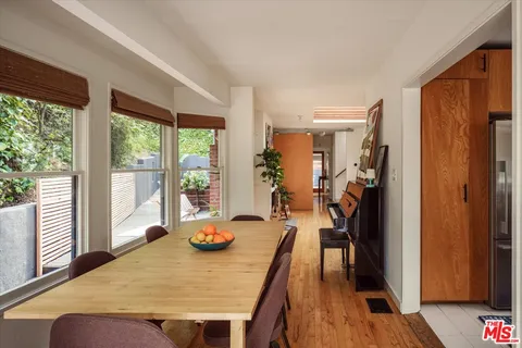 $1,625,000 | 8518 Appian Way, Los Angeles, CA 90046