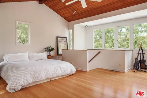 $1,625,000 | 8518 Appian Way, Los Angeles, CA 90046