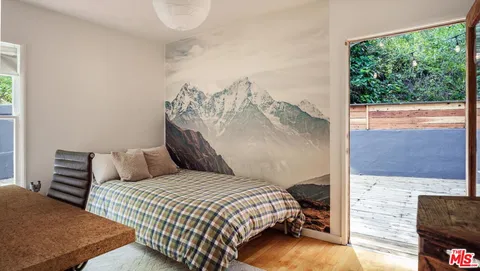 $1,625,000 | 8518 Appian Way, Los Angeles, CA 90046