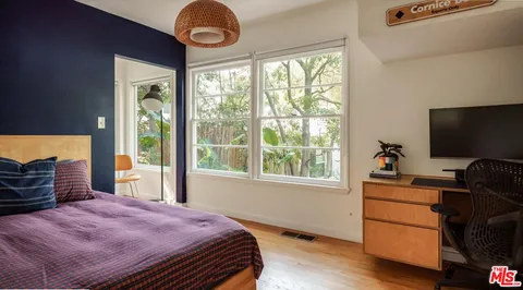 $1,625,000 | 8518 Appian Way, Los Angeles, CA 90046