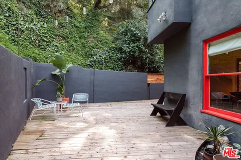 $1,625,000 | 8518 Appian Way, Los Angeles, CA 90046