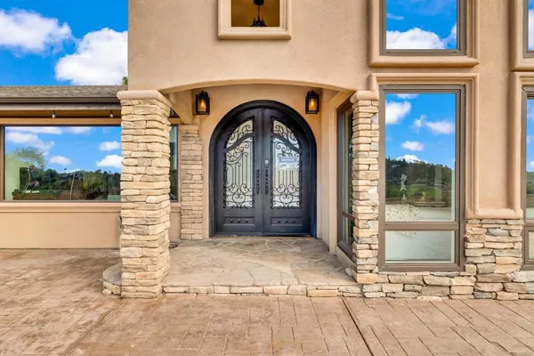 $1,999,999 | 1426 Hidden Mesa View Drive, El Cajon, CA 92019