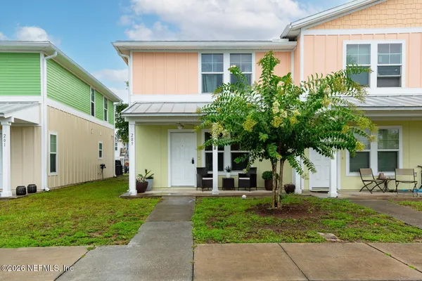 $315,000 | 205 Oceangate Drive, Atlantic Beach, FL 32233