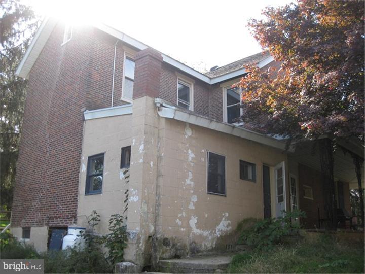 1062 Newark Road Toughkenamon, PA 19374 - Photo 3 of 19 Gallery Image 3