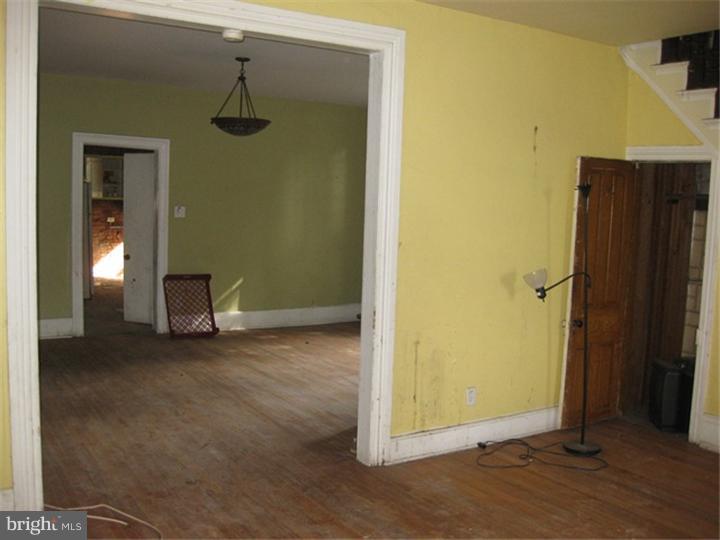 1062 Newark Road Toughkenamon, PA 19374 - Photo 5 of 19 Gallery Image 5