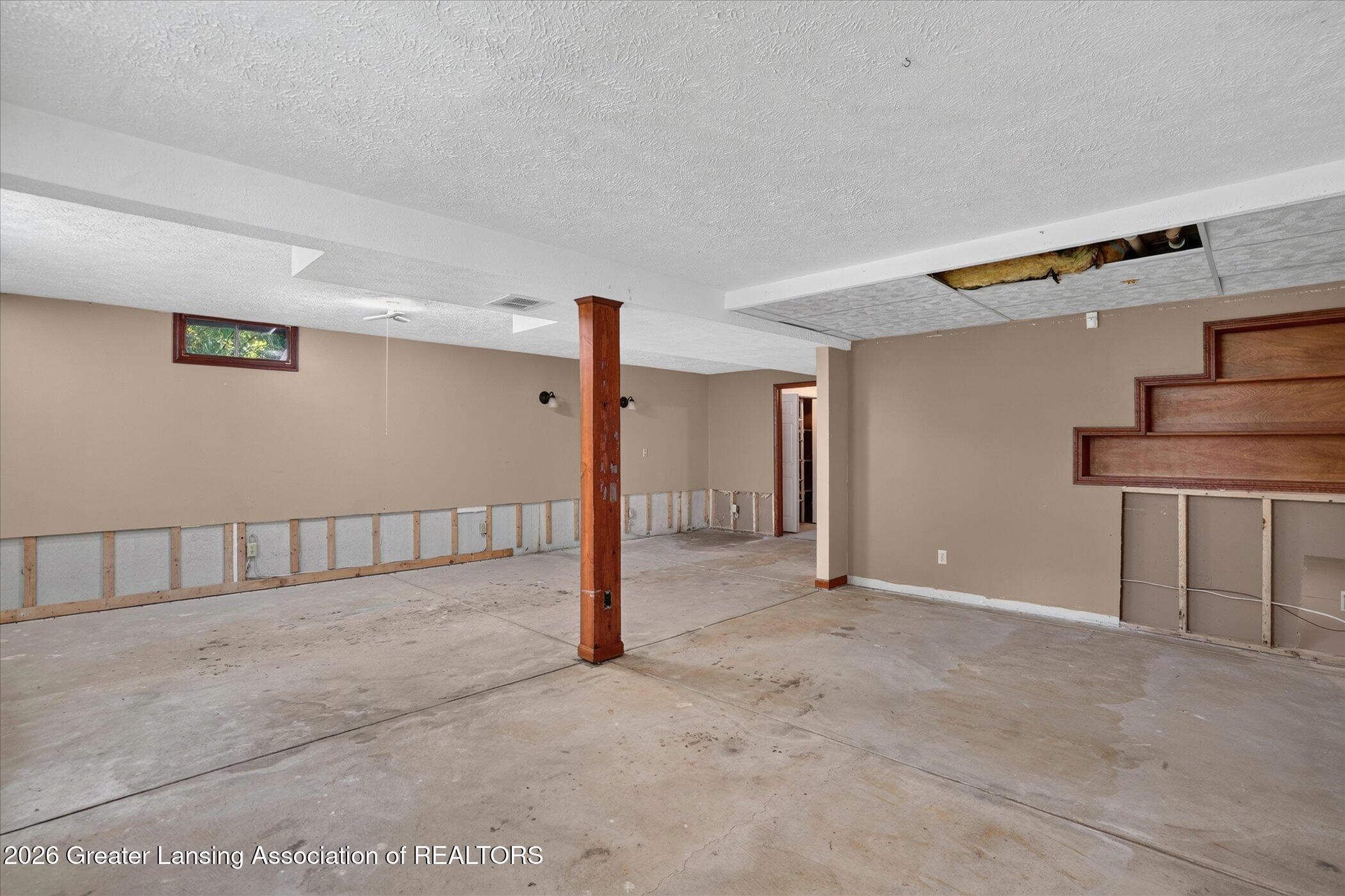 3970 Vanneter Road Williamston, MI 48895 - Photo 30 of 53 30-3970-Vanneter-Rd-Williamston-WindowSt