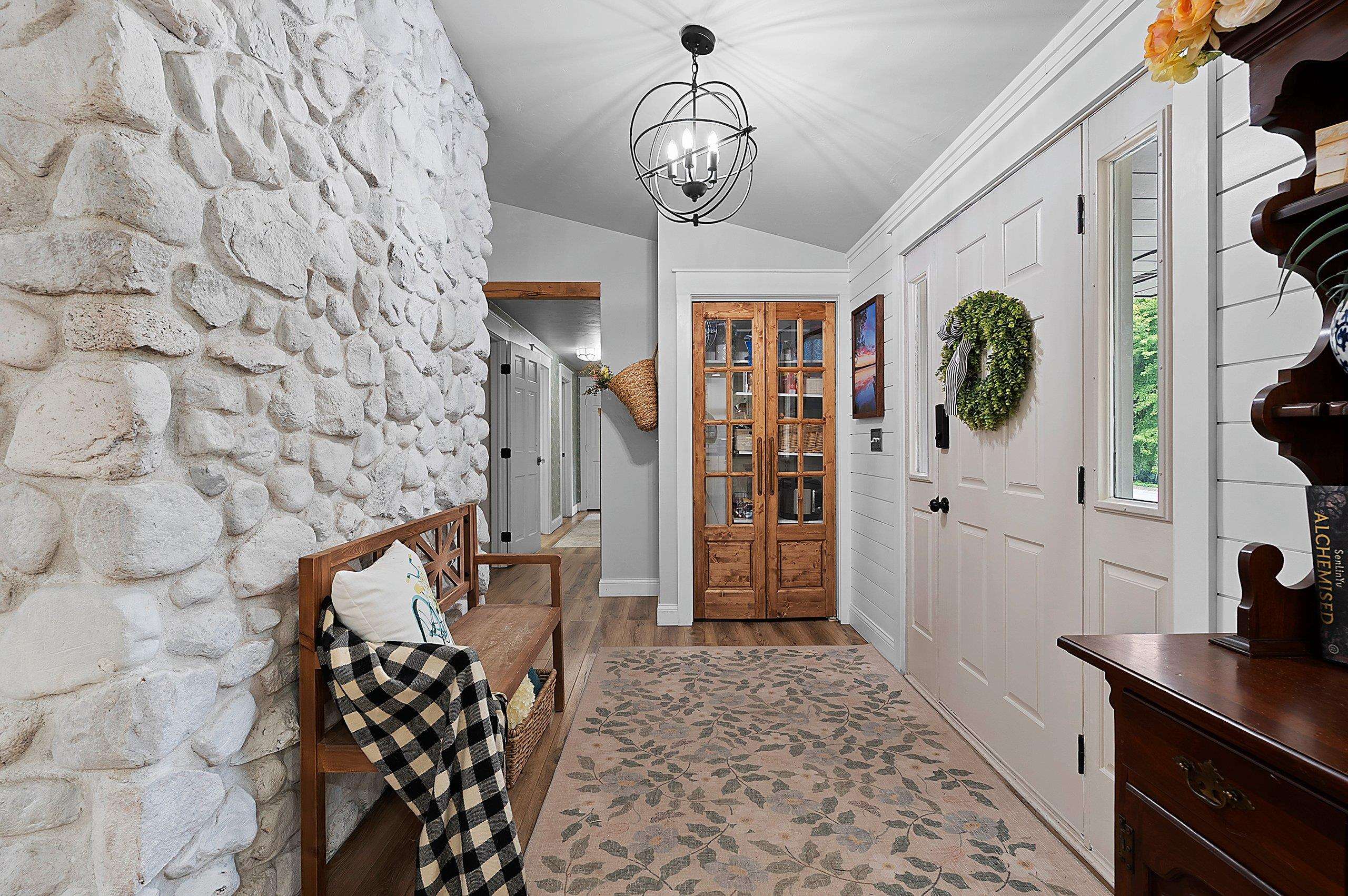 915 Lacount Road Green Bay, WI 54313 - Photo 10 of 76 Gallery Image 10