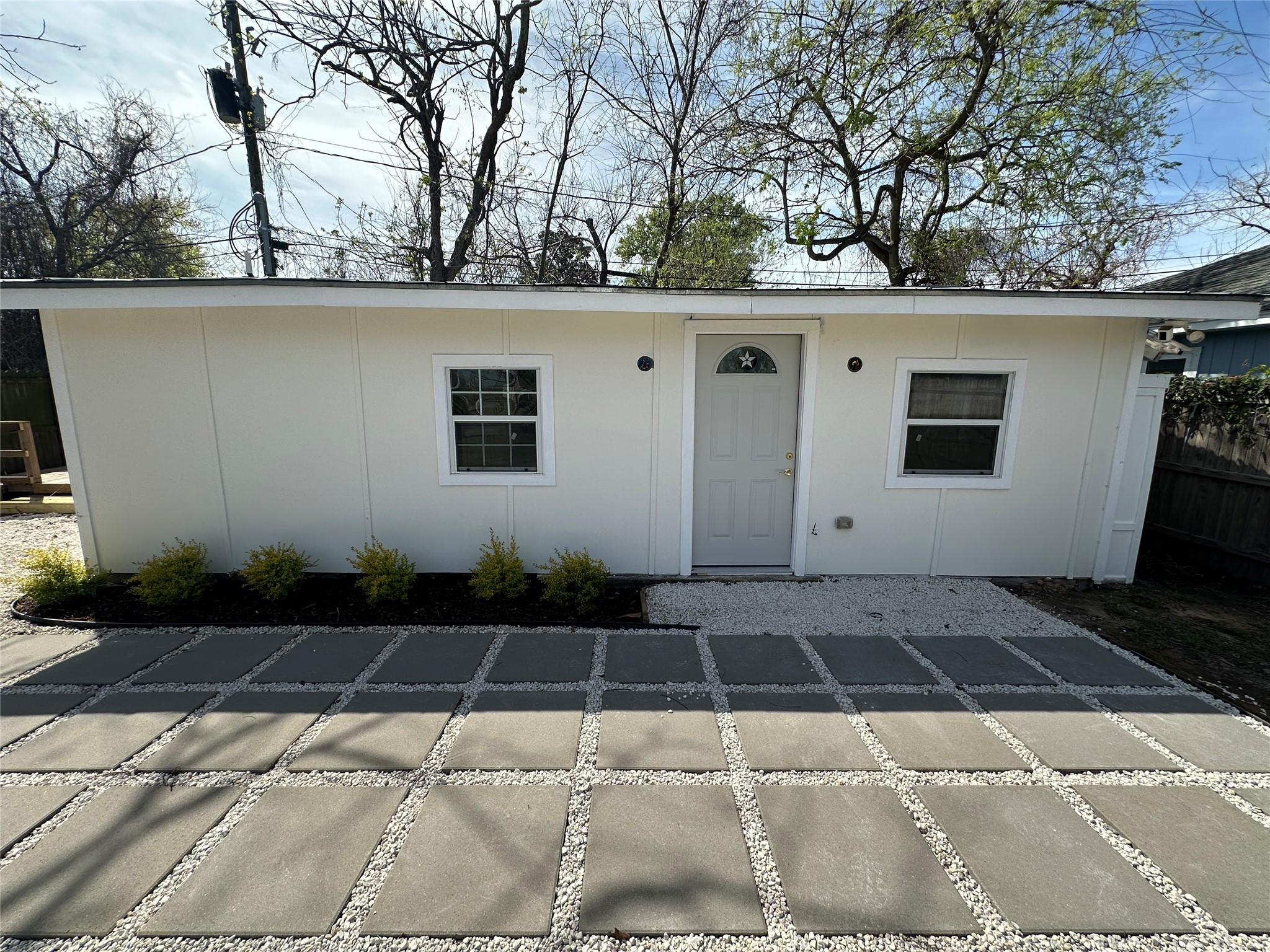 4109 Edison Street Houston, TX 77009 - Photo 3 of 8 a view of a backyard of the house