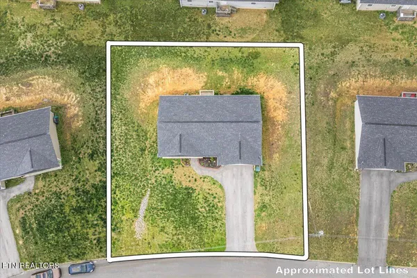 $267,500 | 2026 Jonathan Drive, White Pine, TN 37890