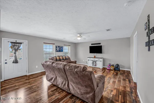 $267,500 | 2026 Jonathan Drive, White Pine, TN 37890