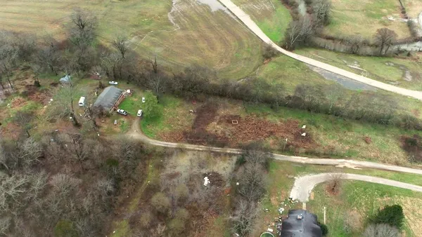 a view of a yard