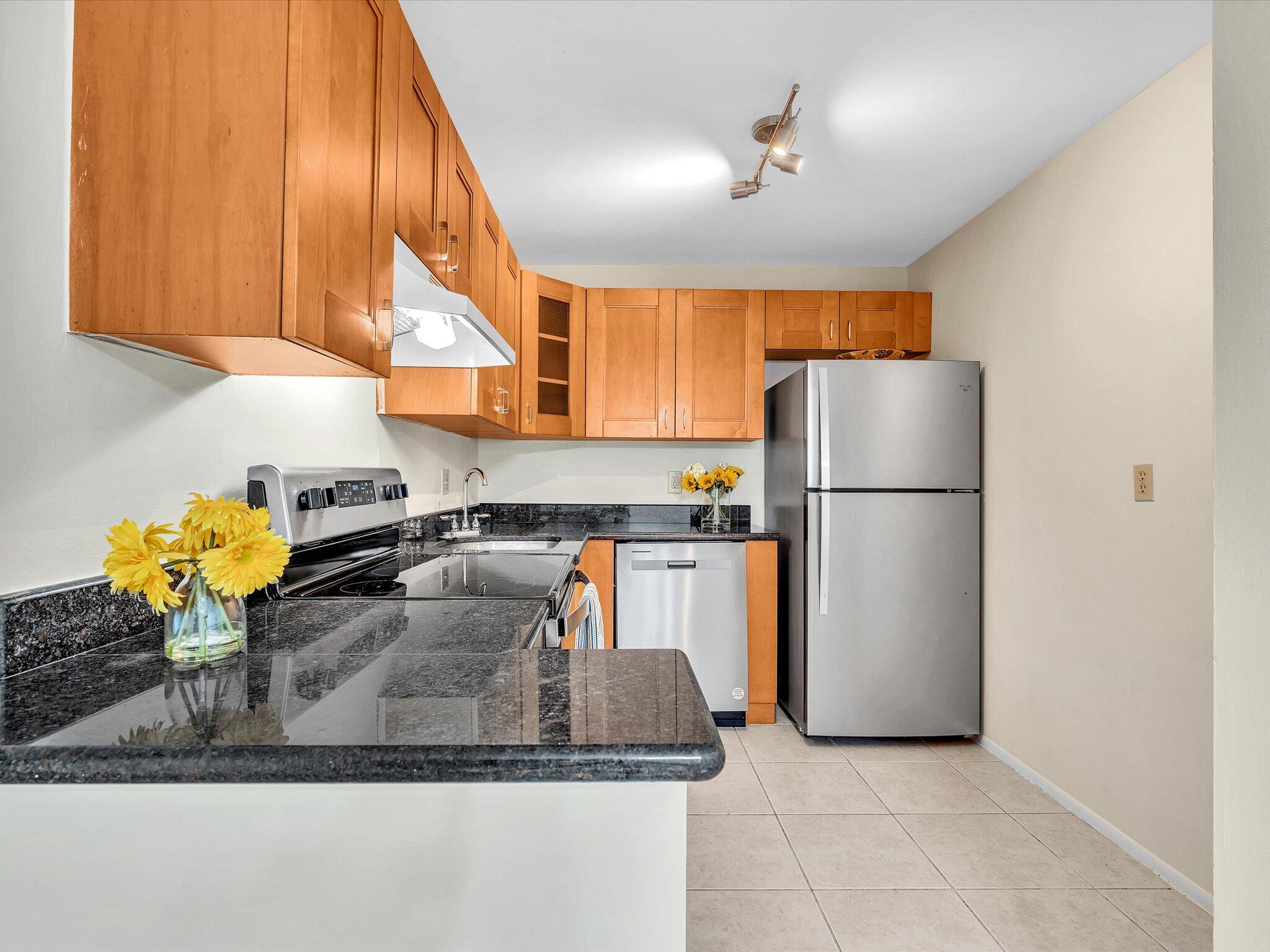 470 Northwest 20th Street Boca Raton, FL 33431 - Photo 5 of 50 Stainless Steel Appliances